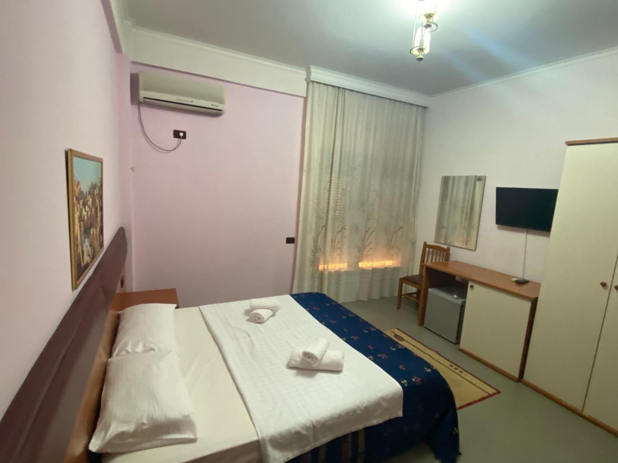 Hotel Edland Vlore Exterior photo