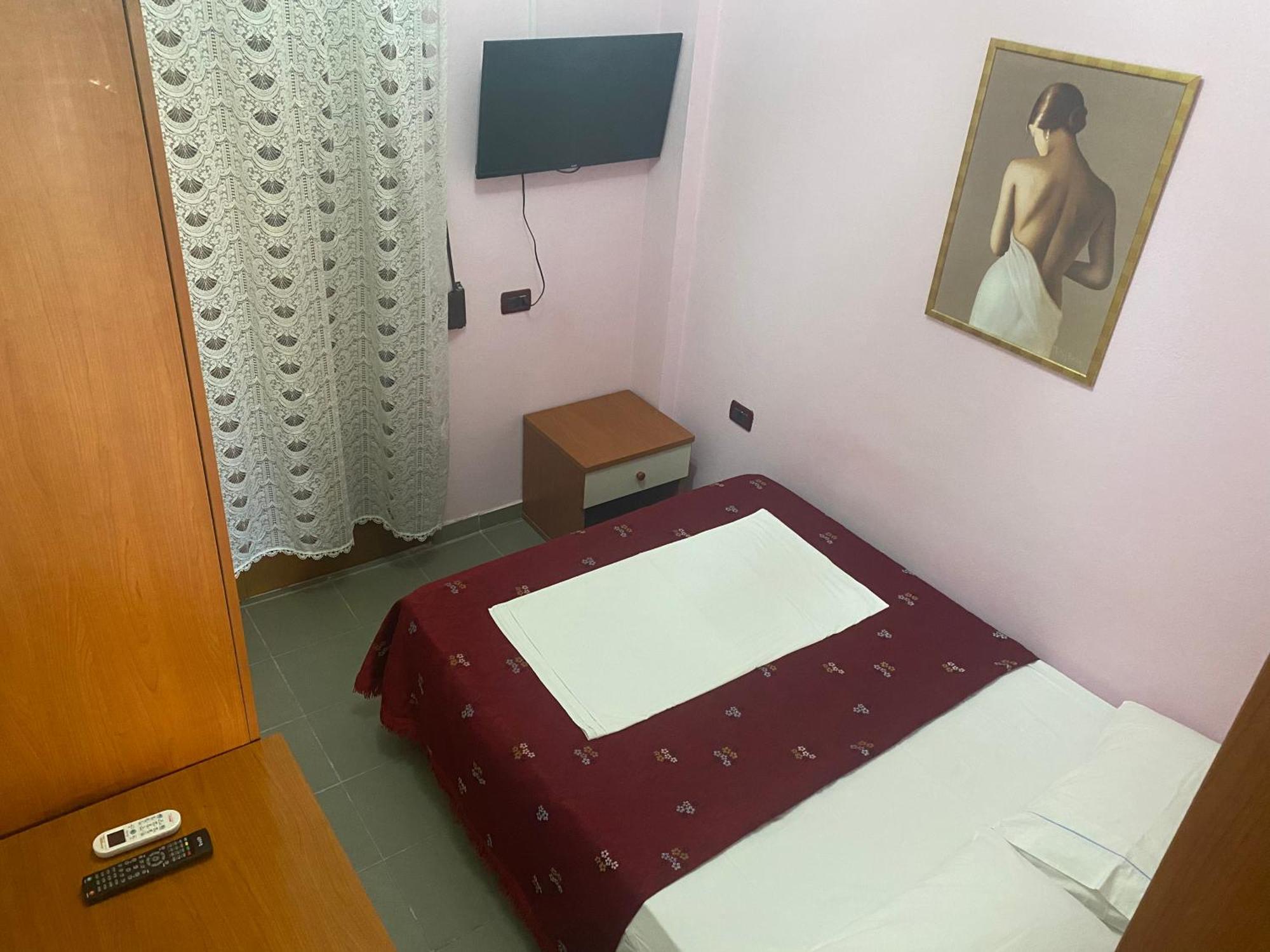 Hotel Edland Vlore Exterior photo