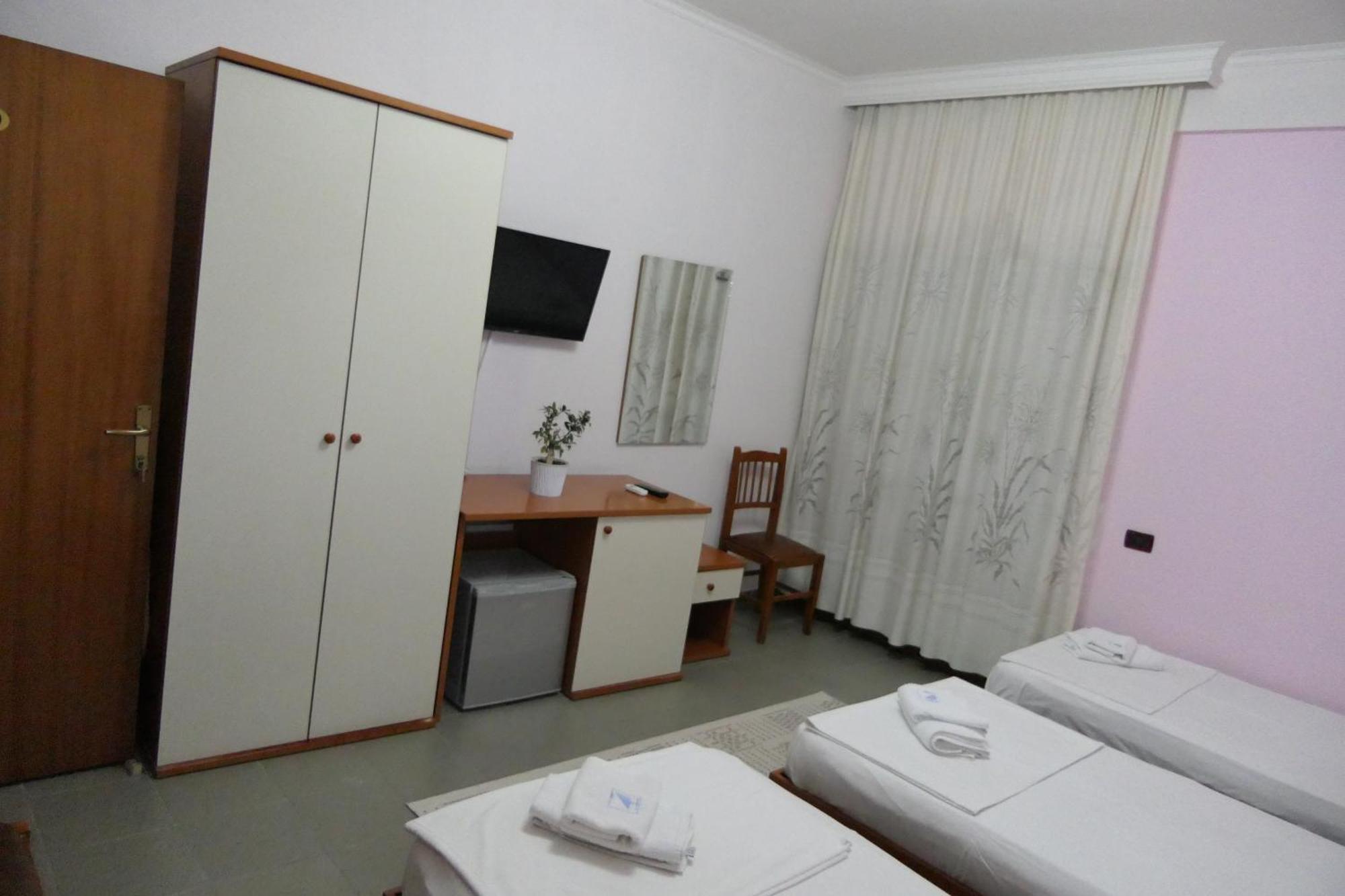 Hotel Edland Vlore Exterior photo