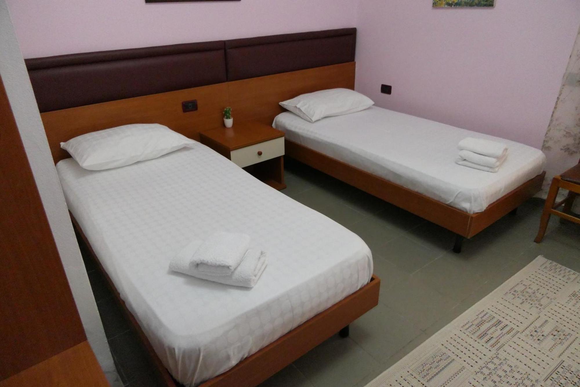 Hotel Edland Vlore Exterior photo
